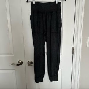 Athleta Salutation Joggers